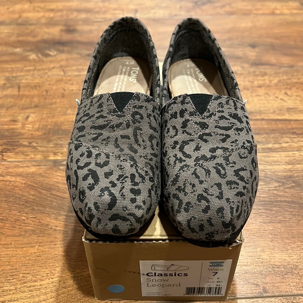 TOMS Classics